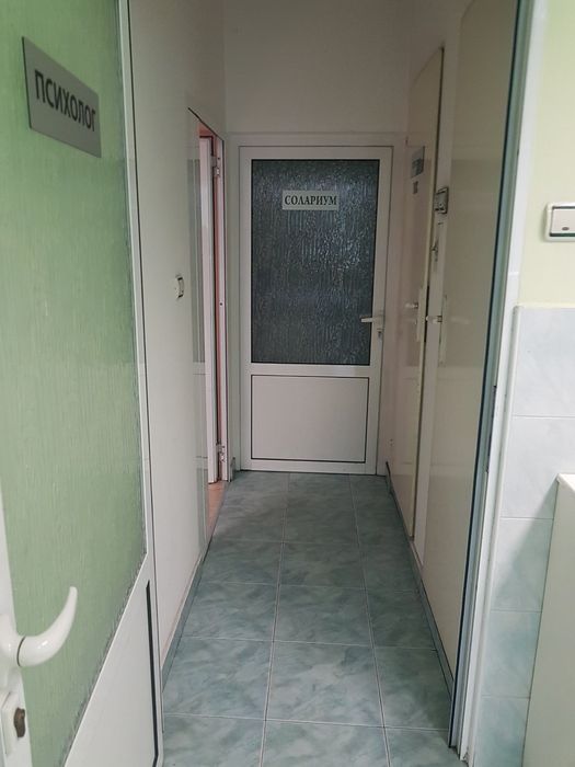 Давам под наем помещение за фризьорство