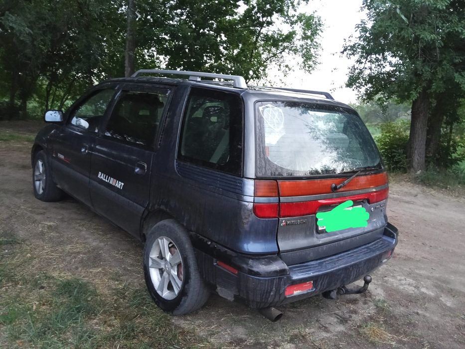 Продам Mitsubishi Space Wagon, 7-местный