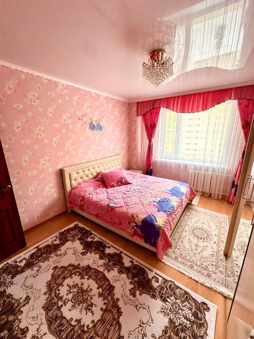 Продается шторы и покрывало для дивана