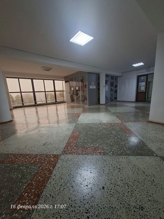 Бутик сатылады ішінде мебелдерімен