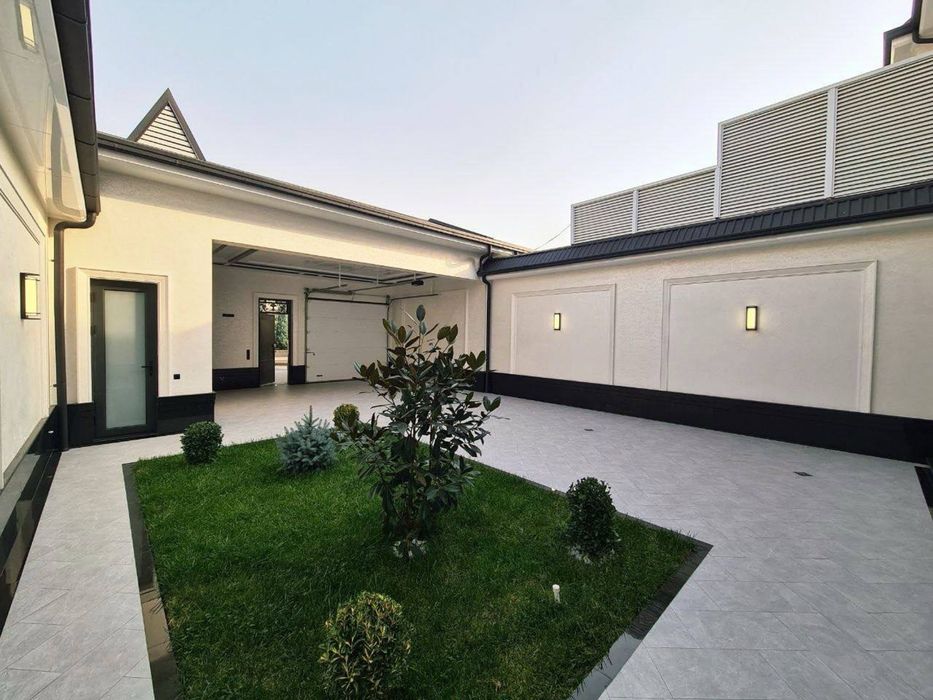 Ор-р: Центр Луначарский, Турон Продается Новый Евро Дом 3.соток 480м2