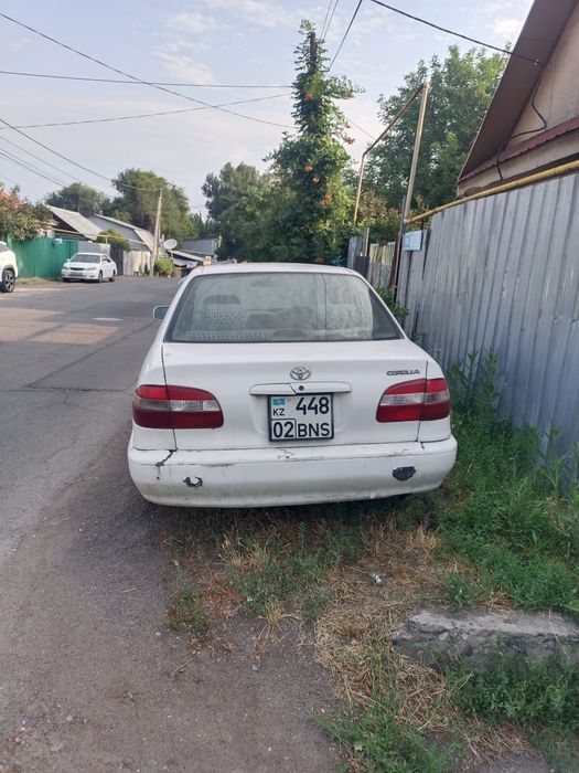 Автомобиль Toyota