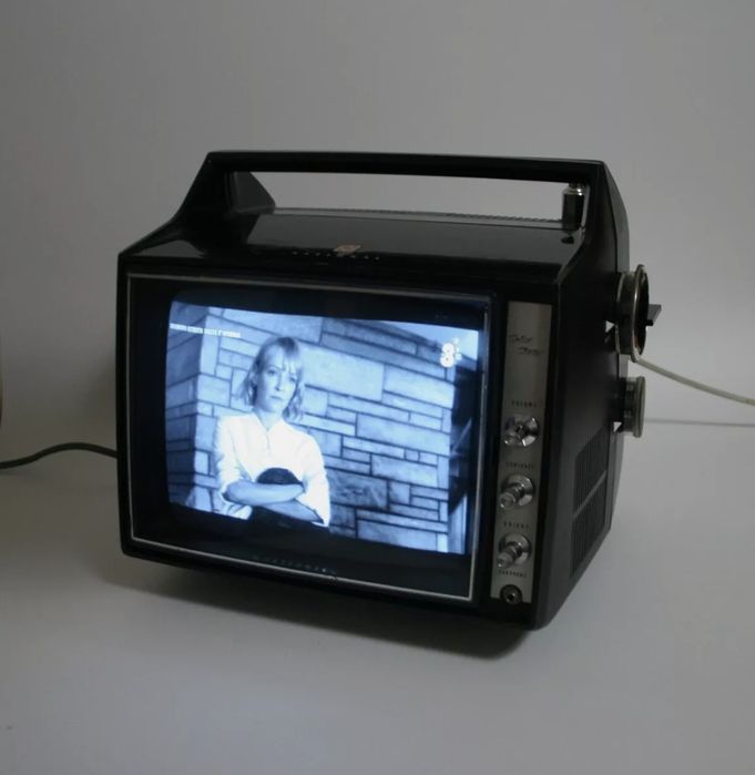 TV National Panasonic TR-419EU B/W retro vintage television colecție