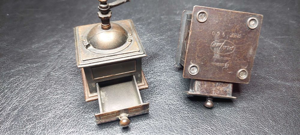 Ретро острилки Play me