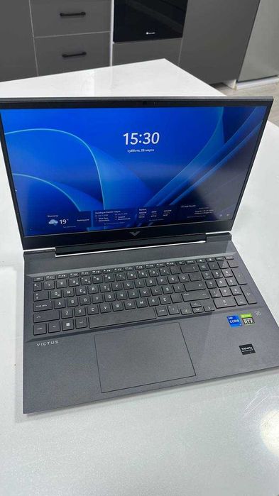 HP Victus 16 Universal Laptop
