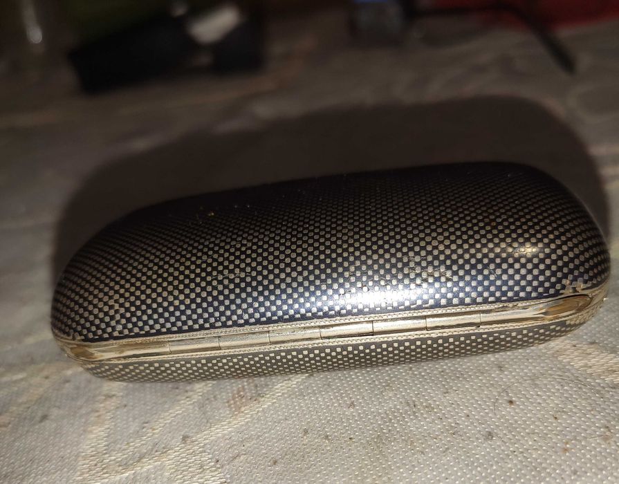 Табакера - сребърна 95,9 грама.