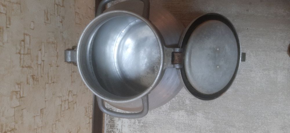 Продам флягу 20л