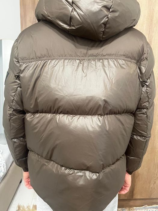 Продаю новую куртку Burberry