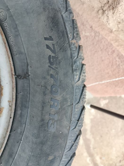 Продам резину с диском