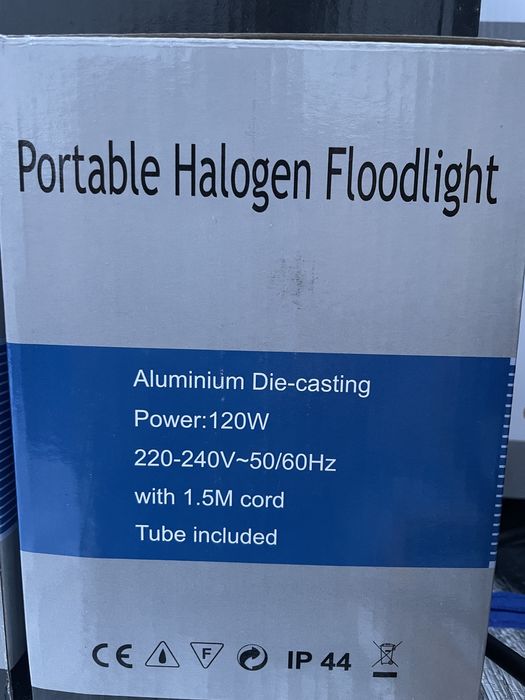 lampă halogen IP44 , 15 W