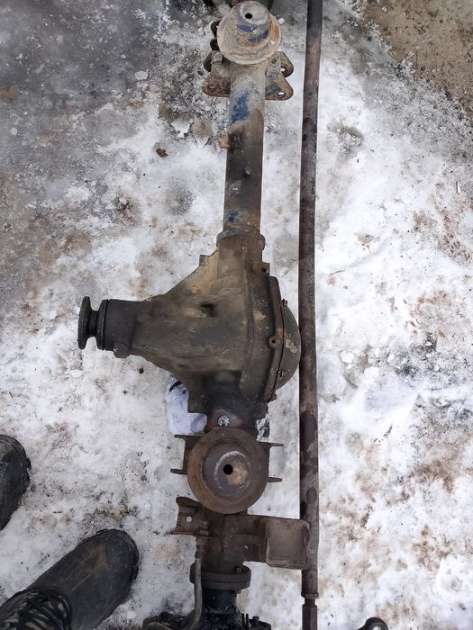 Продам передний мост