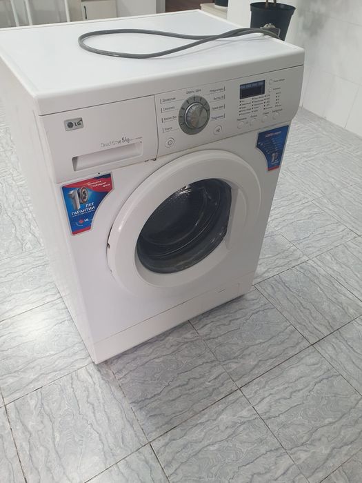 Стиральный LG . 5 кг