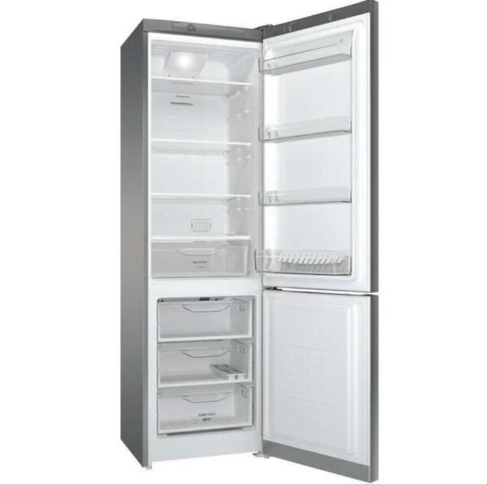 Продаю холодильник Indesit