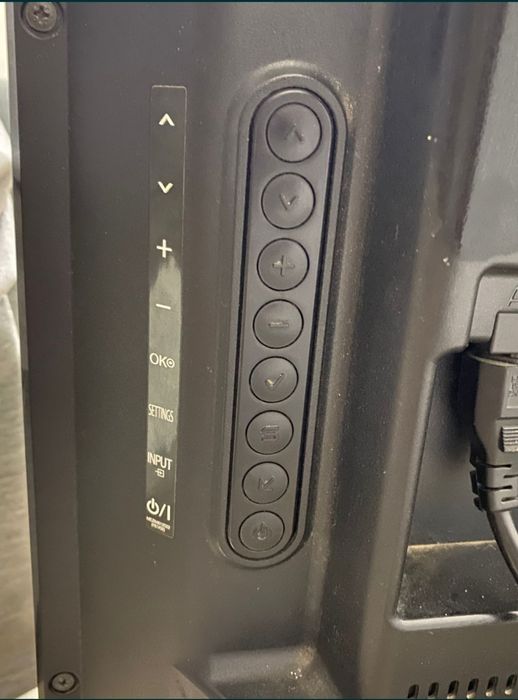 Телевизор LG full HD