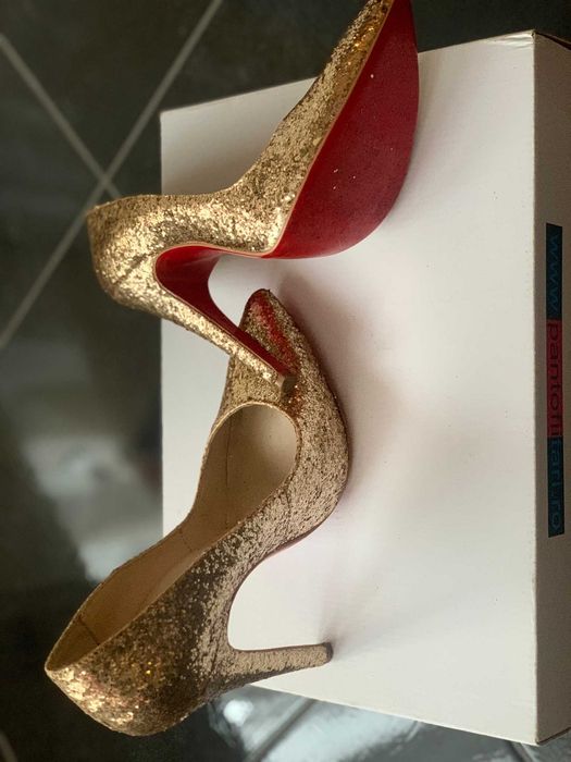 Pantofi Christian Louboutin So Kate 120