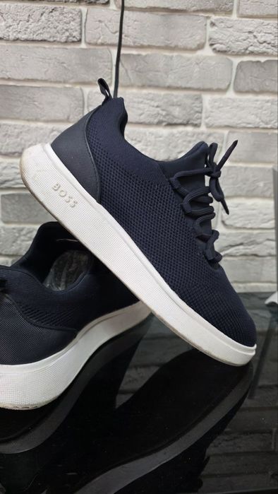 Оригинальные кроссы BOSS