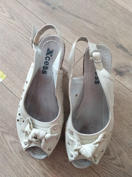 Летни дамски обувки