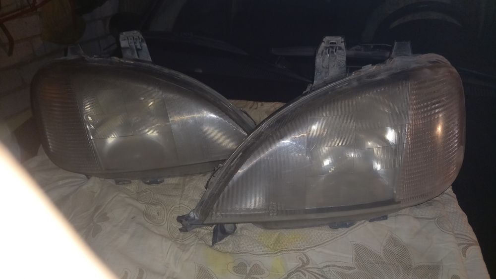 Продам фары мерседес мл 320 .