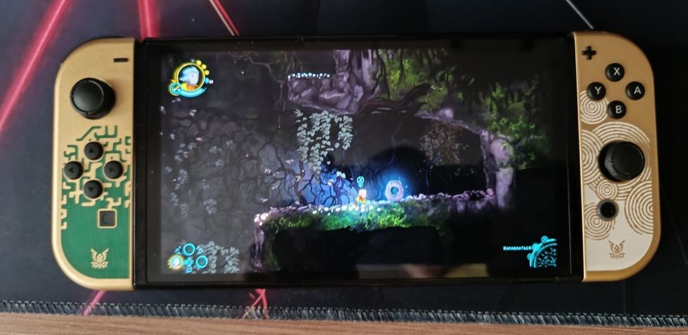 Продам Игровую консоль Nintendo Switch OLED Zelda