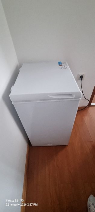 Vând ladă frigorifică  Candy