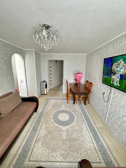 Продается 4 комн кв. Васильковский,4