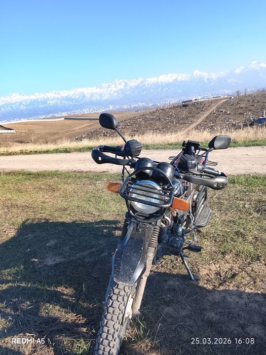 Мотоцикл suzuki 200