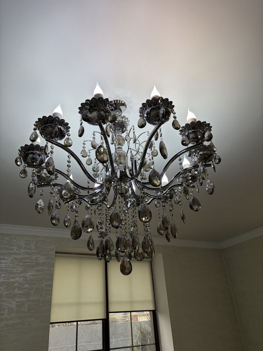 Продам Люстра