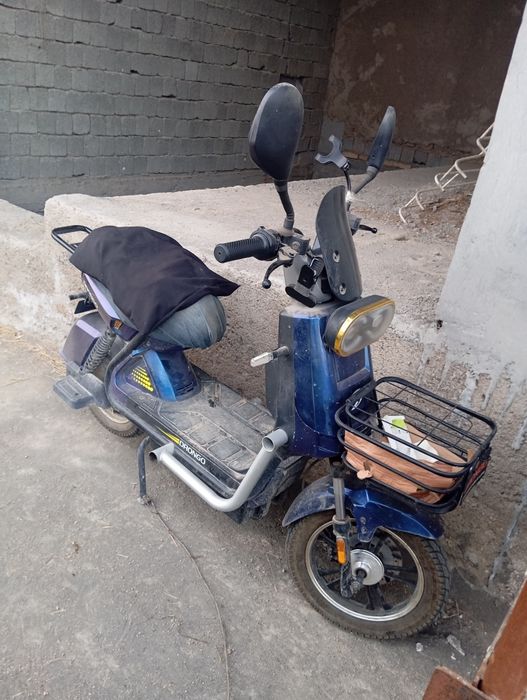 Sukuter sotiladi   oldigon bôlsa kelishimiz