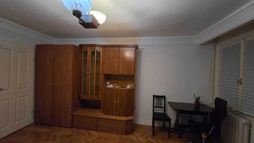 Garsoniera de vanzare