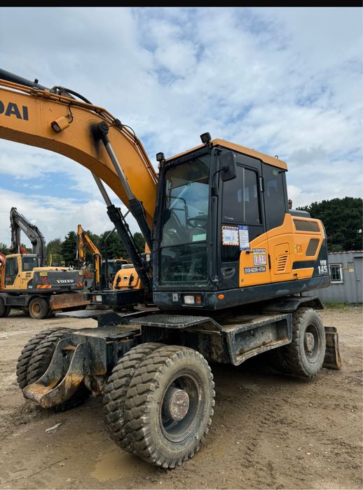 Услуги мини экскаватора. Аренда мини экскаватора