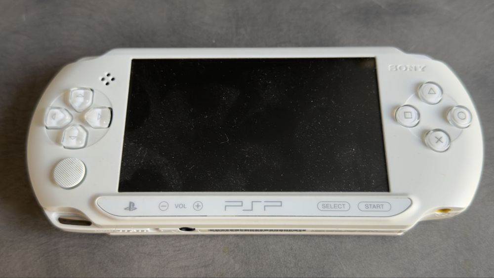 Конзола Sony PlayStation Portable E1004