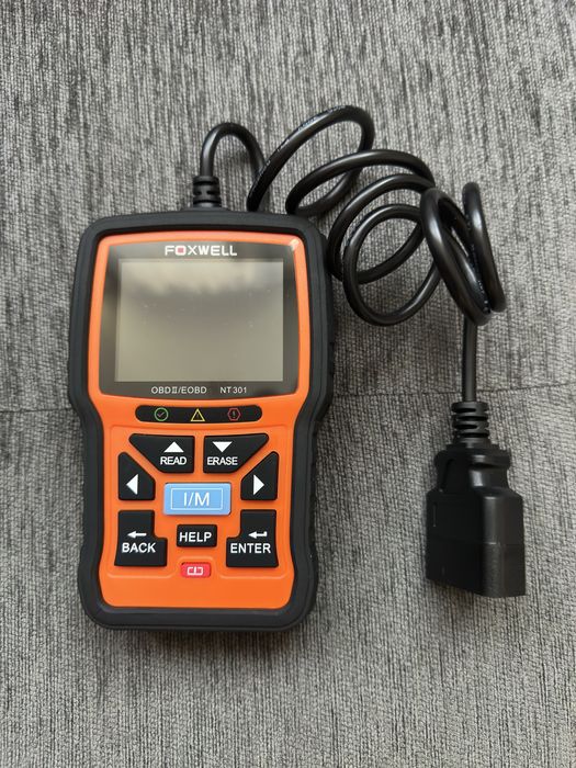 FOXWELL NT301 OBD2 Диагностика + оригинален калъф | Отлично състояние