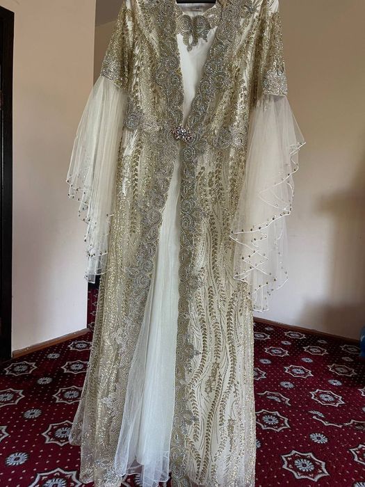 Kelinlar uchun ansambl 1 marta kiyilgan