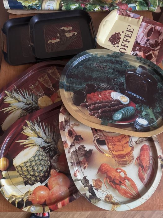 Разносы металлические