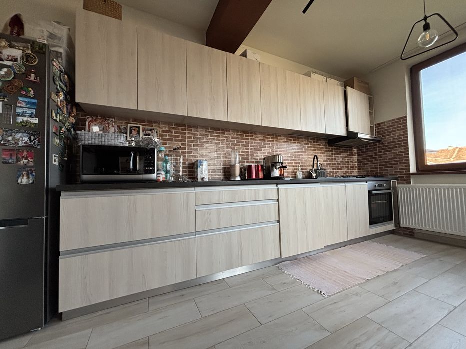 Jumatate de duplex modern, proaspat renovat, 150 mp, 4 dormitoare