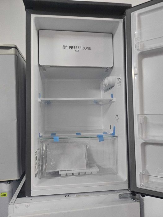 Frigider Exquisit KS117-3-010E argintiu,Capacitate 82 L,cu compartiment congelator !