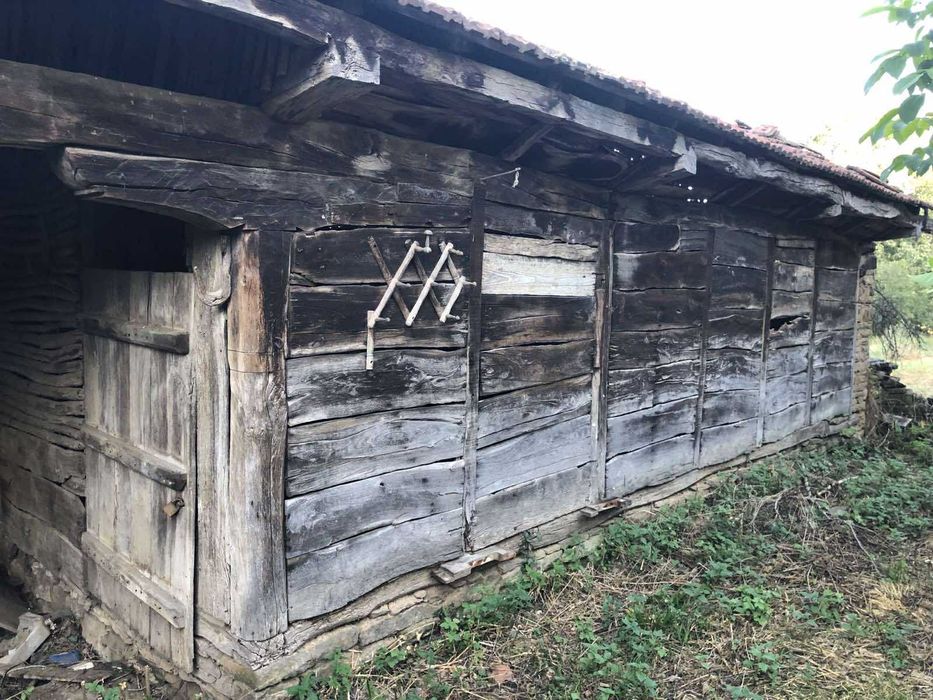 Продавам урегулиран поземлен имот в регулация