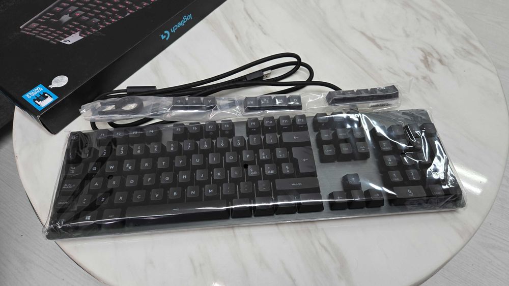 Tastatura Logitech G413