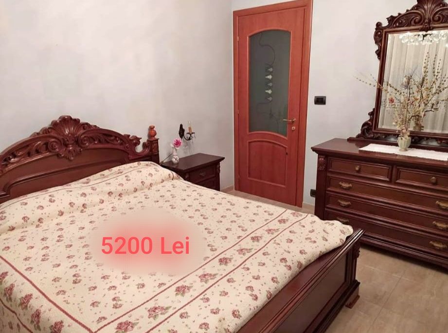 Dormitor  din Lemn Masiv Sculptat Manual