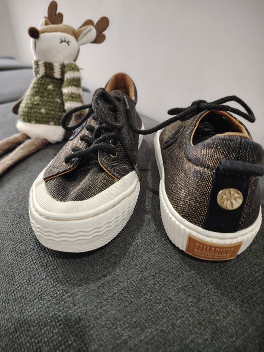 Сникърси 37 номер  Palladium