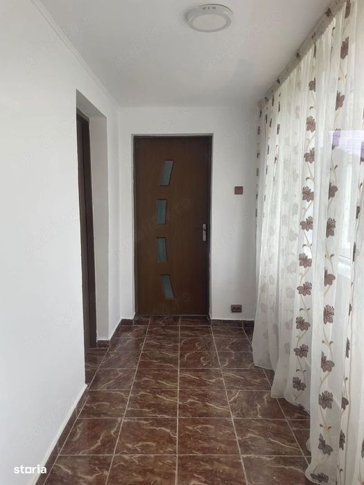 Casa de vanzare , 7 km de Pitesti , Calinesti