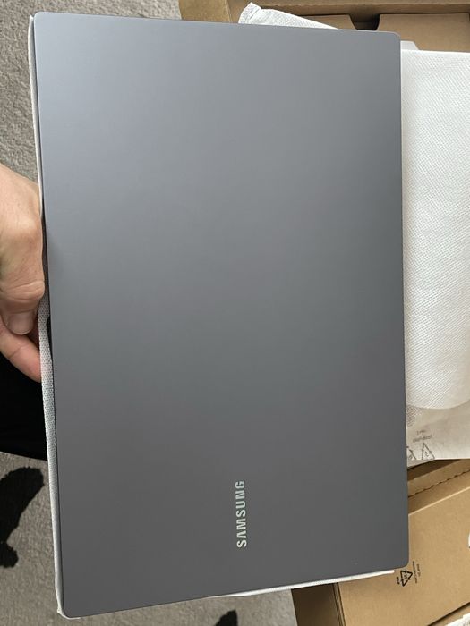 Samsung galaxy book 4