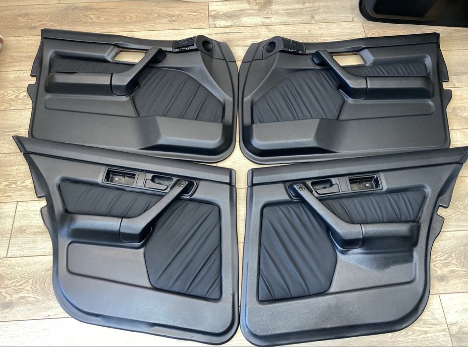 Дверные карты (обшивки) бмв Е34