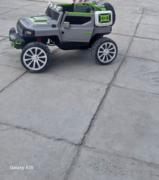Bolalar elektromobili