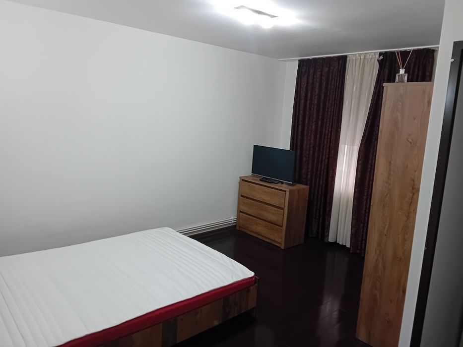 Garsoniera de închiriat 28 mp parter