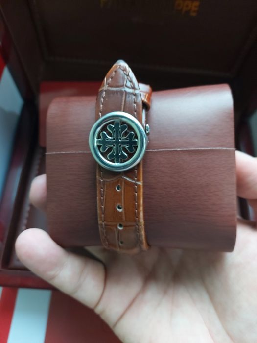 Часы новые  Patek philippe  75.000 тенге