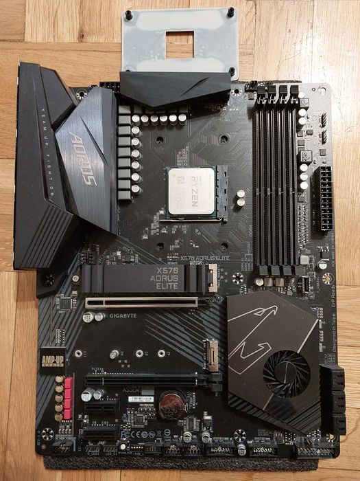 AMD Ryzen 5 5600X + Gigabyte B550 Aorus Elite