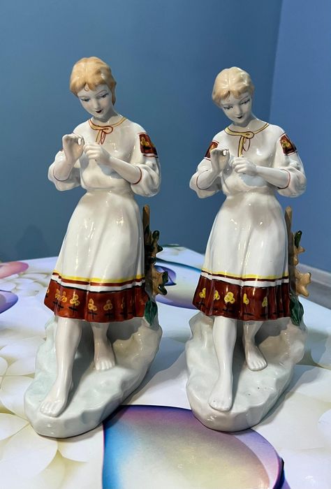 Статуэтки советкие