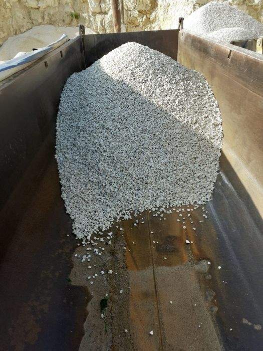 Piatra ornamentala calcar alb gabioane pt gard