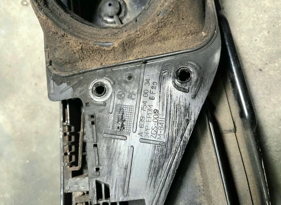 Usa rezervor Vito / Viano W639